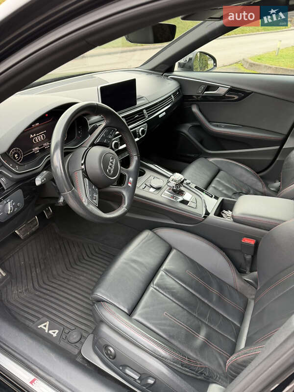 Седан Audi A4 2018 в Днепре
