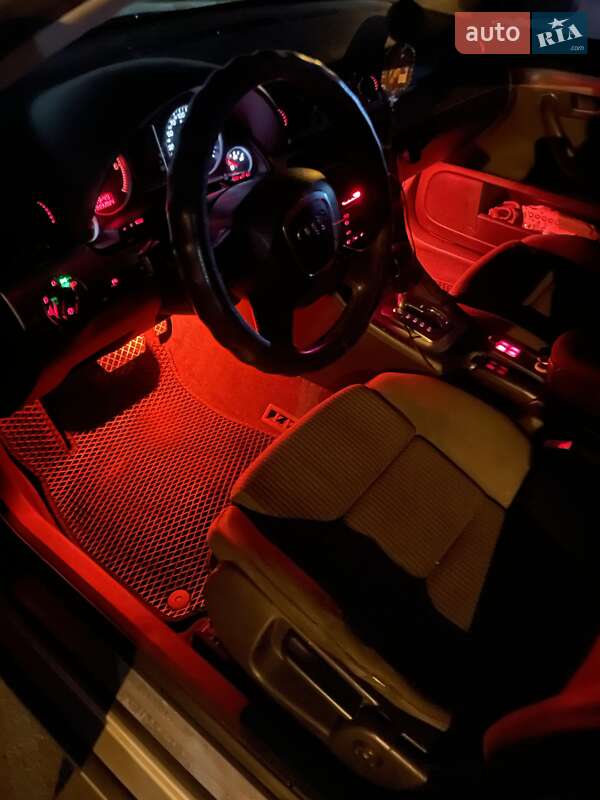 Универсал Audi A4 2005 в Черноморске