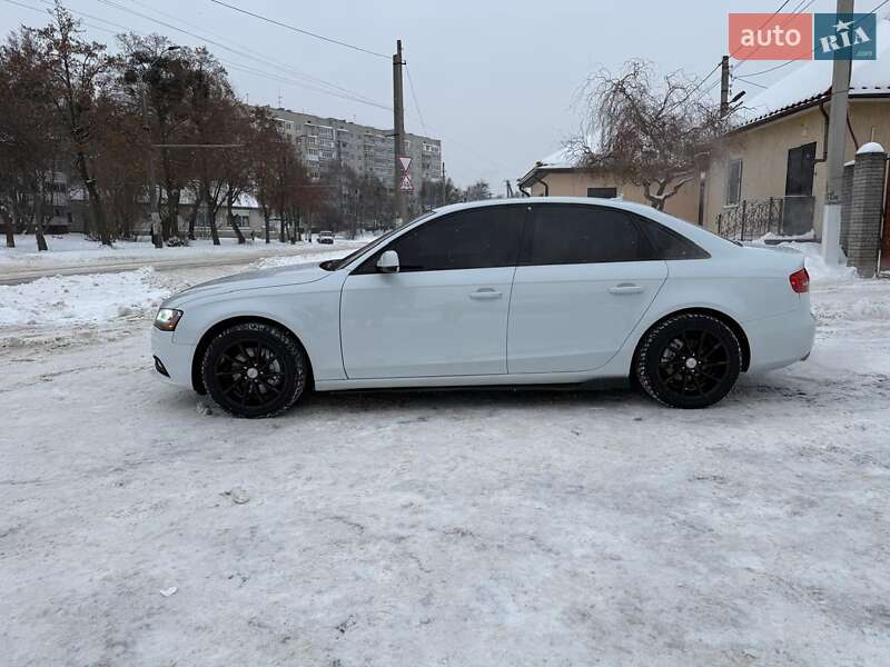 Седан Audi A4 2014 в Житомире