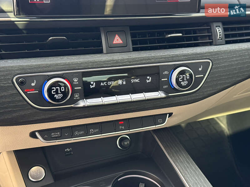 Седан Audi A4 2022 в Киеве