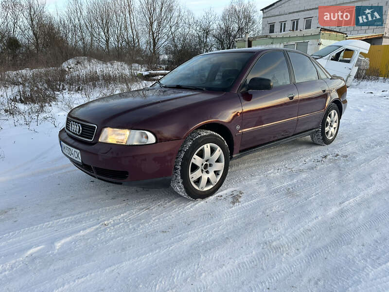Седан Audi A4 1995 в Житомире