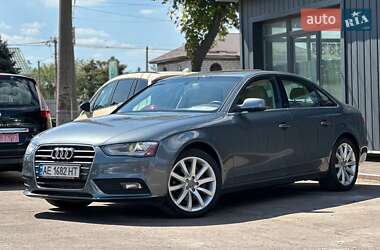 Седан Audi A4 2013 в Кривом Роге