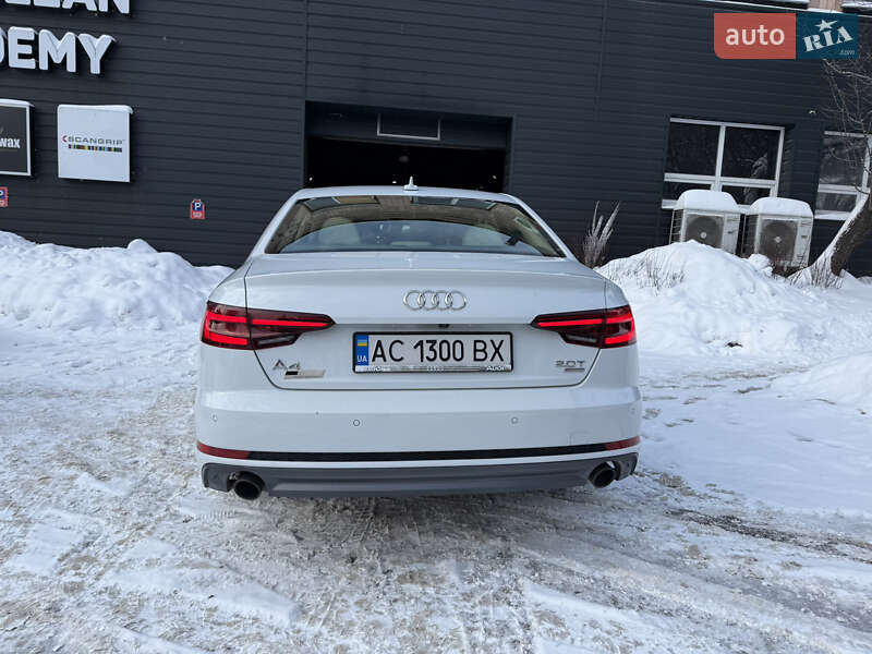 Седан Audi A4 2018 в Луцке