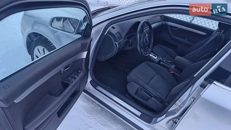 Седан Audi A4 2006 в Лановцах