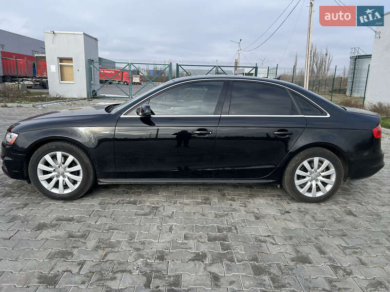 Седан Audi A4 2014 в Николаеве