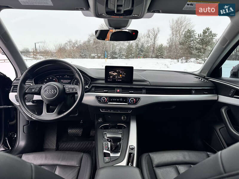 Седан Audi A4 2018 в Киеве
