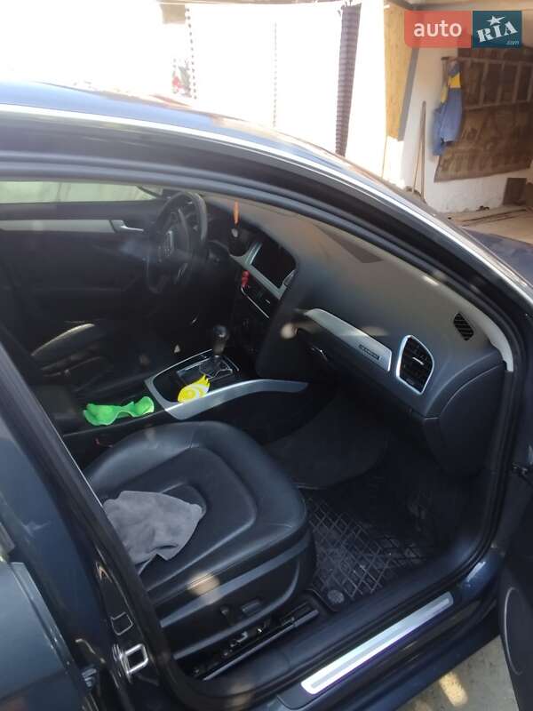 Седан Audi A4 2009 в Тульчине
