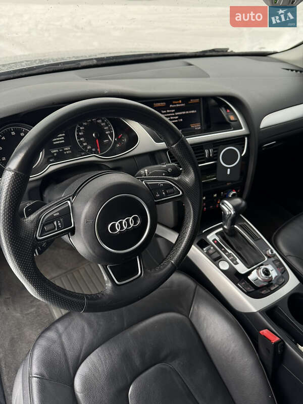 Седан Audi A4 2015 в Харькове