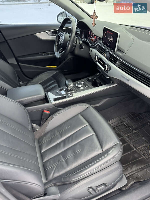 Седан Audi A4 2017 в Запоріжжі