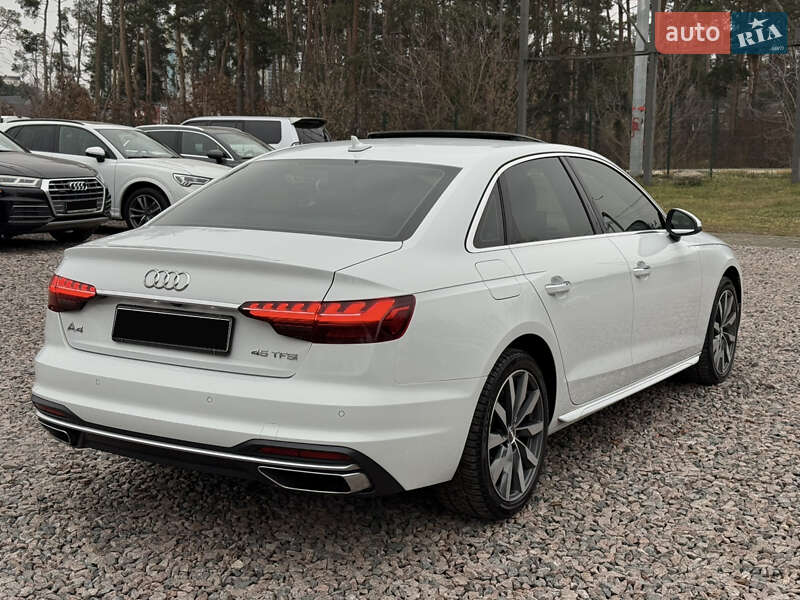 Седан Audi A4 2020 в Києві