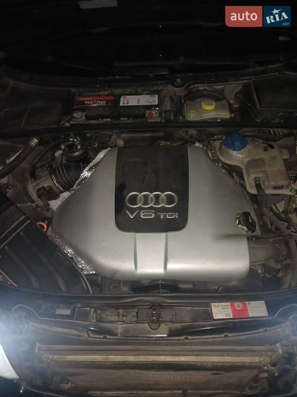 Универсал Audi A4 2004 в Черноморске