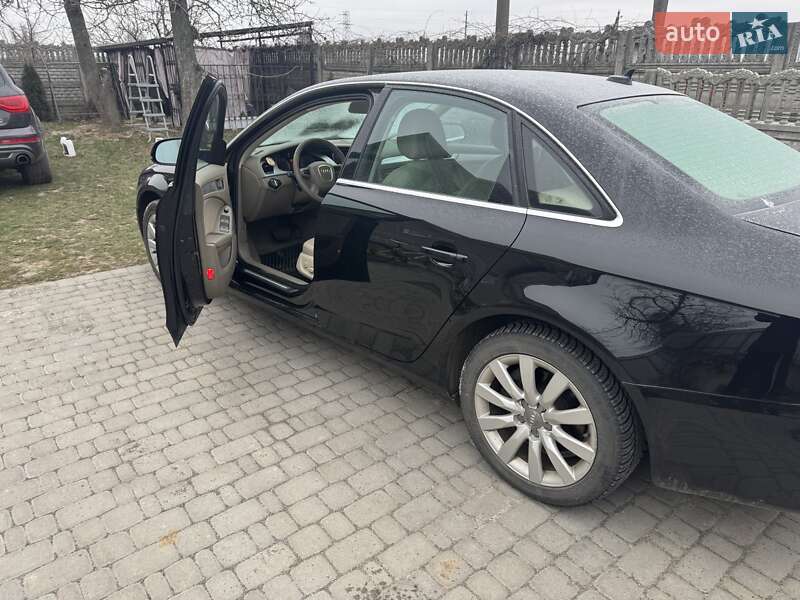 Седан Audi A4 2011 в Броварах