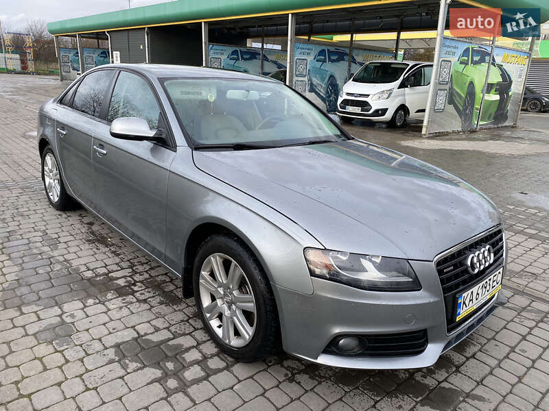Седан Audi A4 2010 в Дрогобичі