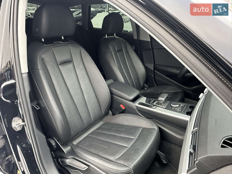 Универсал Audi A4 2018 в Киеве