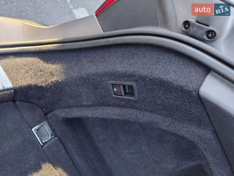 Универсал Audi A4 2022 в Киеве