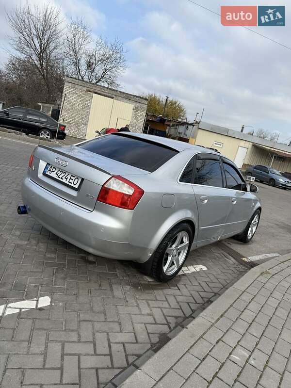 Седан Audi A4 2004 в Запорожье