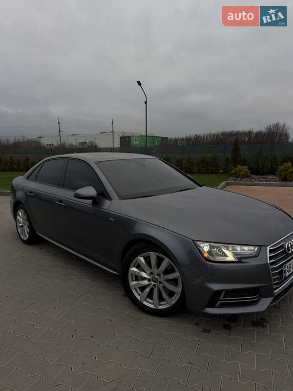 Седан Audi A4 2018 в Виннице
