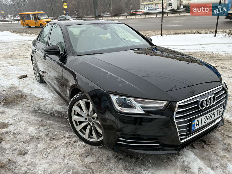 Седан Audi A4 2017 в Киеве
