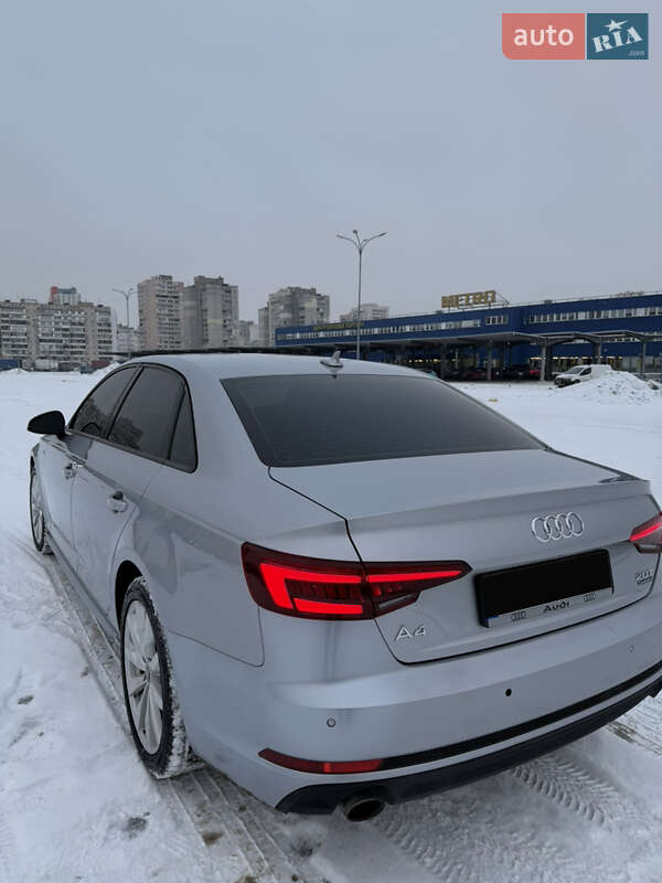 Седан Audi A4 2018 в Киеве
