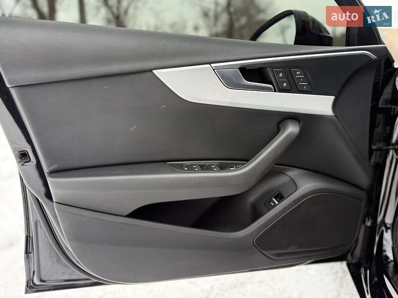 Седан Audi A4 2017 в Кривом Роге