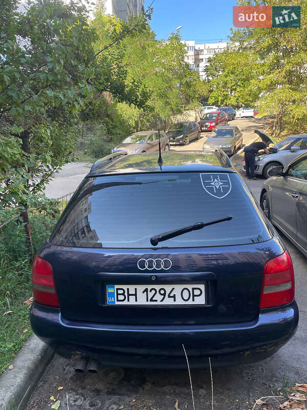 Универсал Audi A4 1996 в Киеве