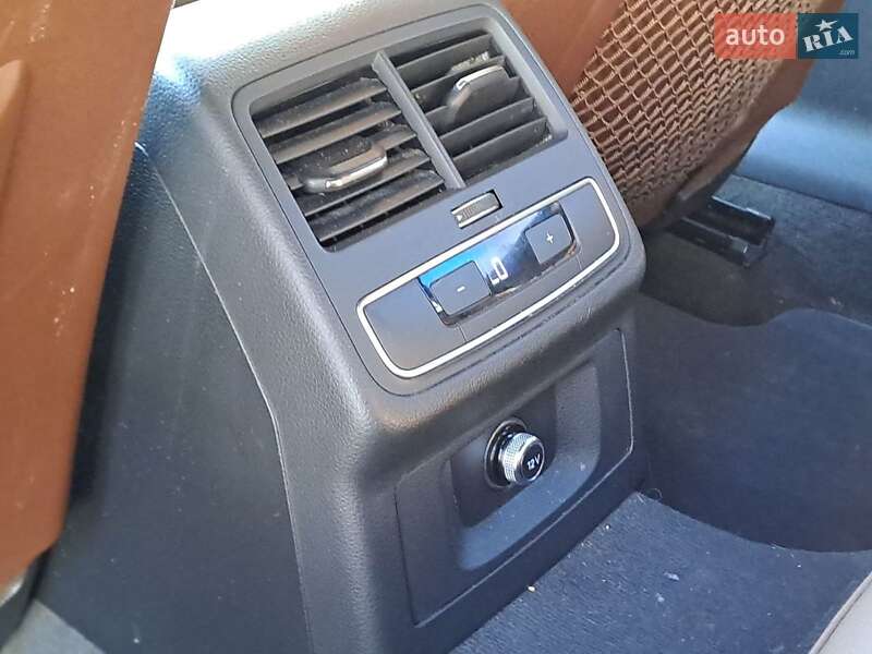 Седан Audi A4 2016 в Одесі