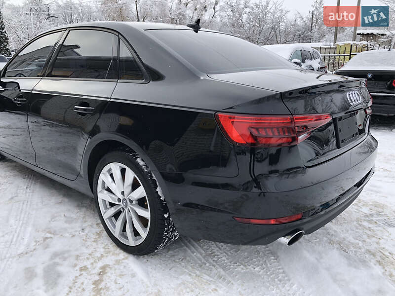 Седан Audi A4 2017 в Ирпене