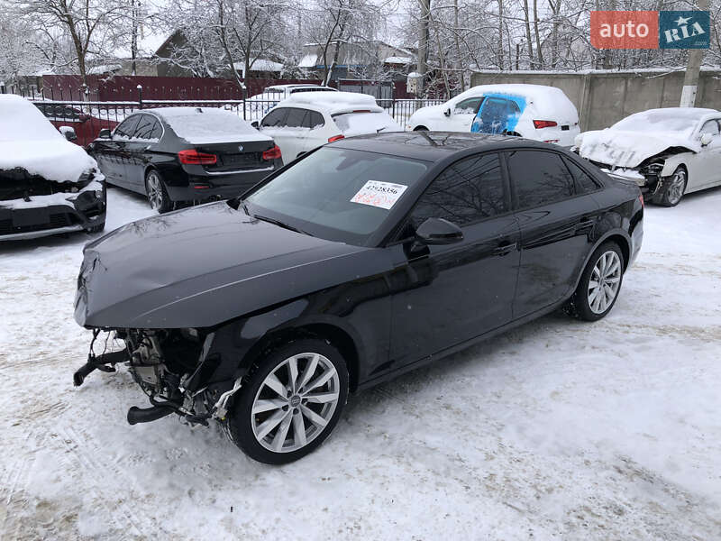 Седан Audi A4 2017 в Ирпене