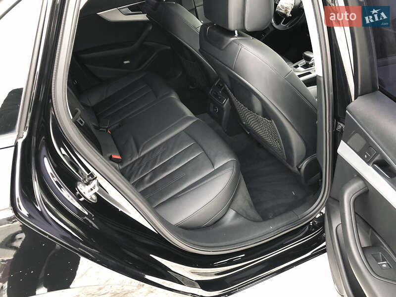 Седан Audi A4 2017 в Ирпене