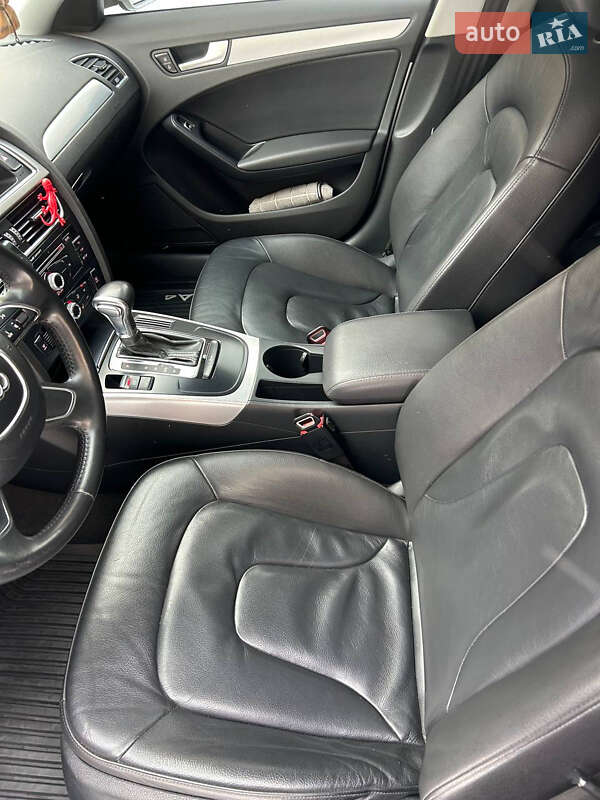Седан Audi A4 2013 в Харькове