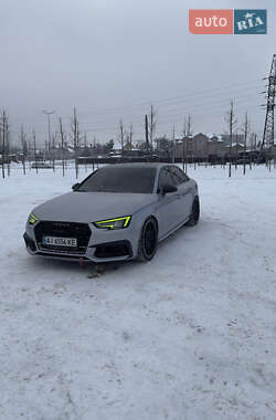 Седан Audi A4 2018 в Буче