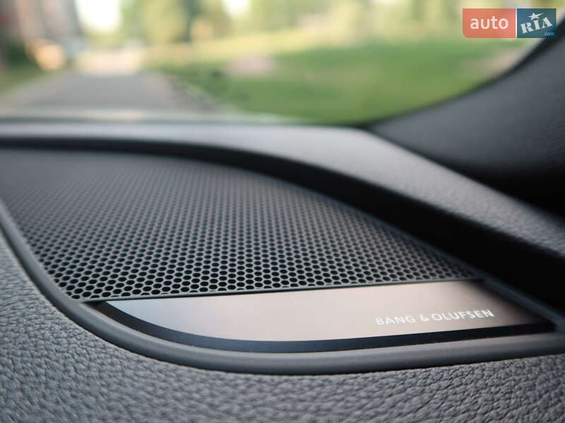 Седан Audi A4 2022 в Киеве