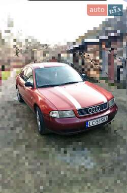 Седан Audi A4 1996 в Золочеве