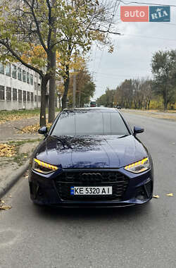Седан Audi A4 2021 в Дніпрі