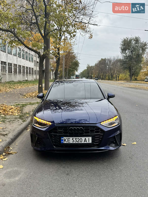 Седан Audi A4 2021 в Днепре