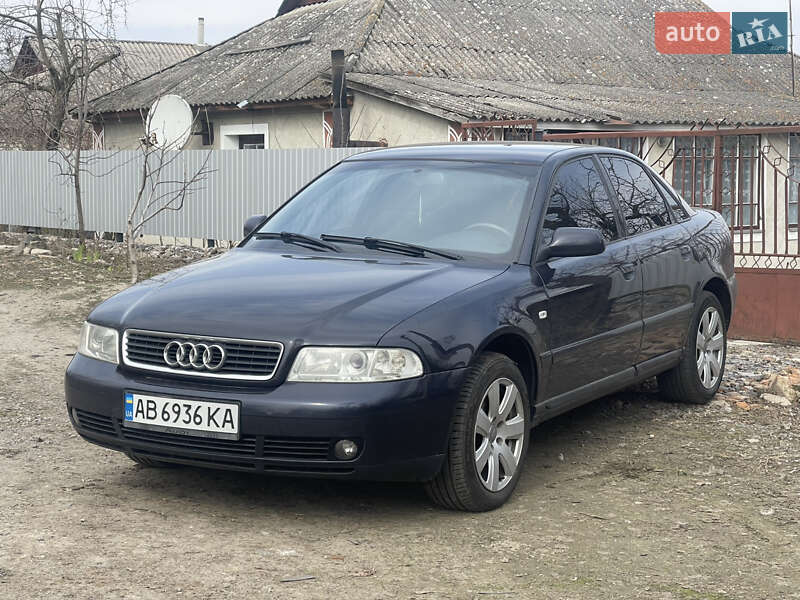 Седан Audi A4 2000 в Виннице