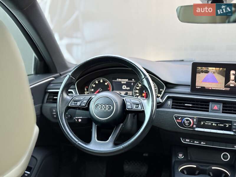 Седан Audi A4 2017 в Львове