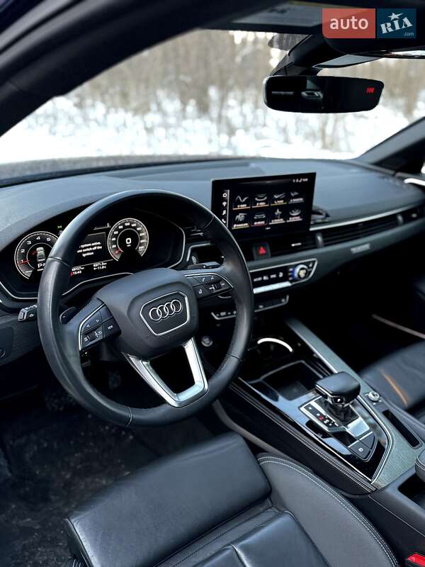 Седан Audi A4 2023 в Барышевке