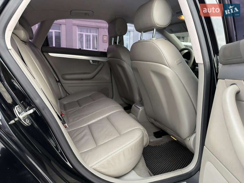 Седан Audi A4 2006 в Черновцах