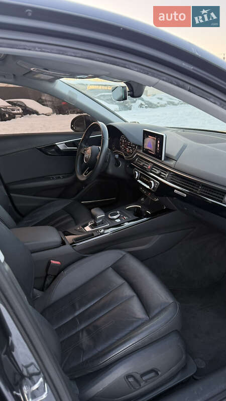 Седан Audi A4 2017 в Львові