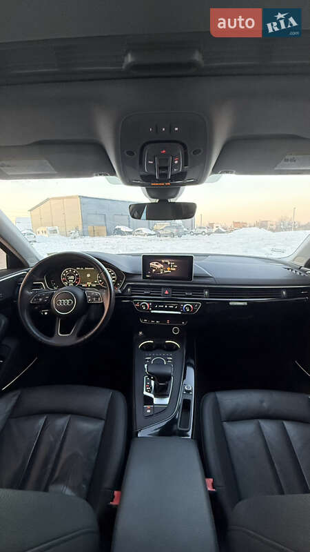 Седан Audi A4 2017 в Львові