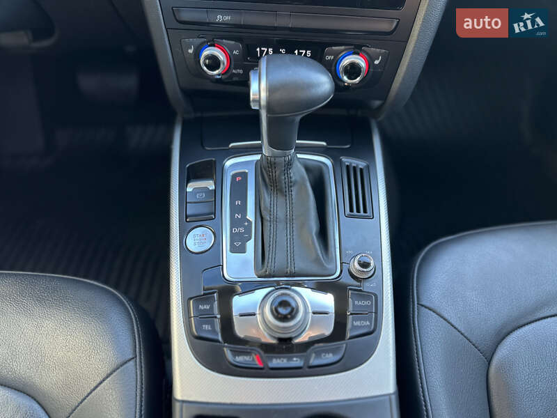 Седан Audi A4 2015 в Стрые