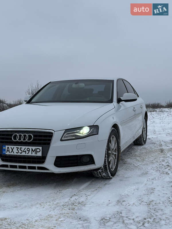 Седан Audi A4 2011 в Балаклії