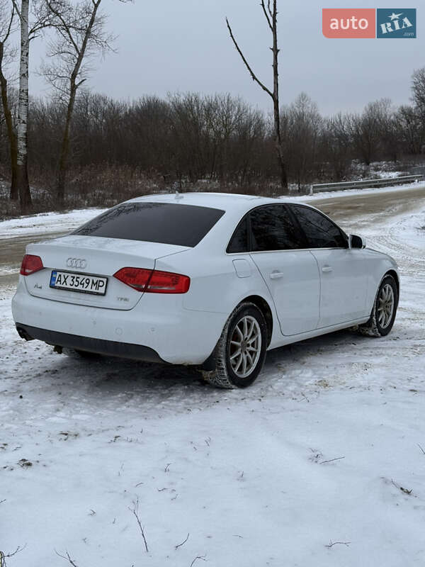 Седан Audi A4 2011 в Балаклії