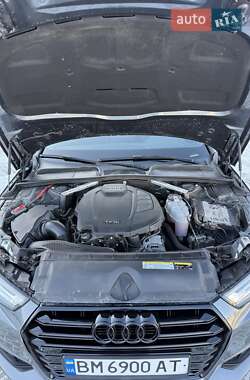 Седан Audi A4 2019 в Ромнах