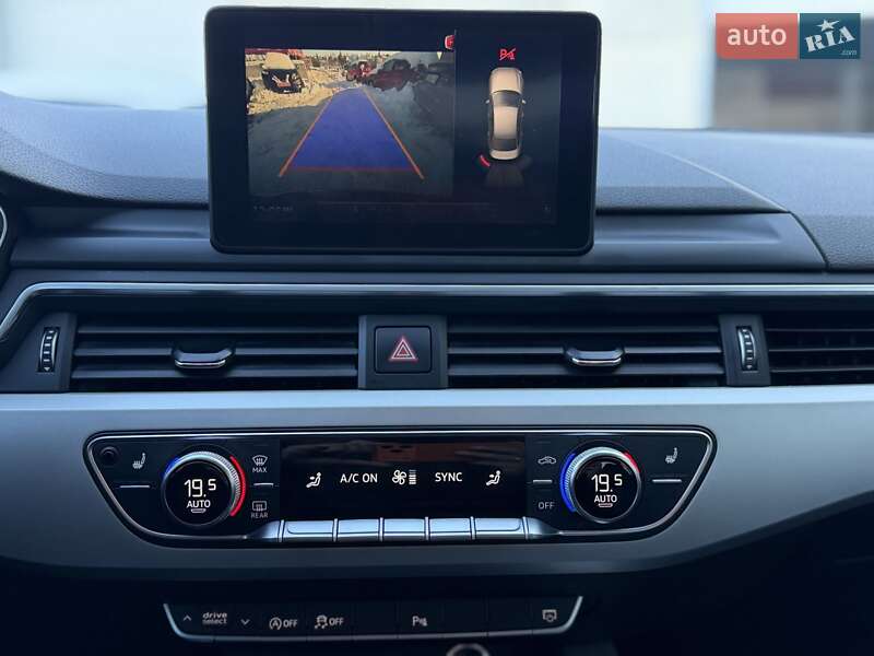 Седан Audi A4 2019 в Львові