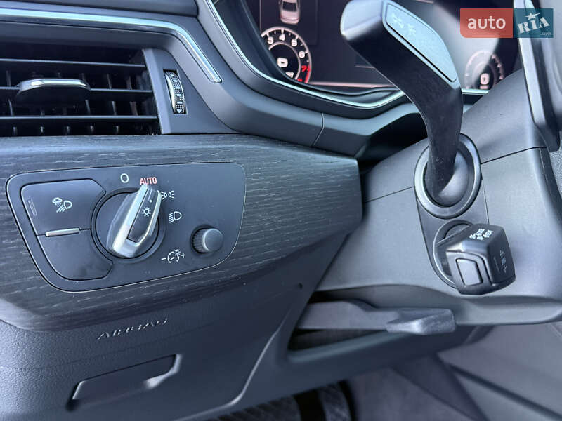 Седан Audi A4 2019 в Києві