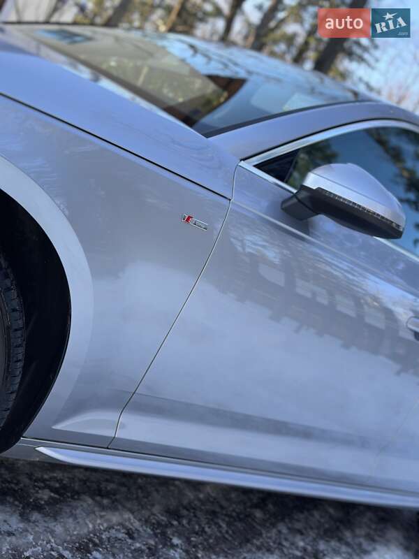 Седан Audi A4 2017 в Дрогобыче