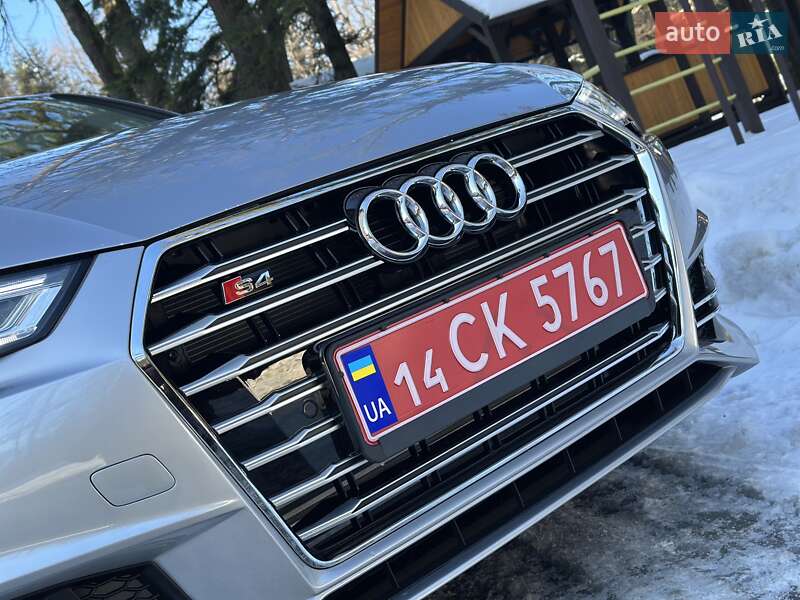 Седан Audi A4 2017 в Дрогобыче