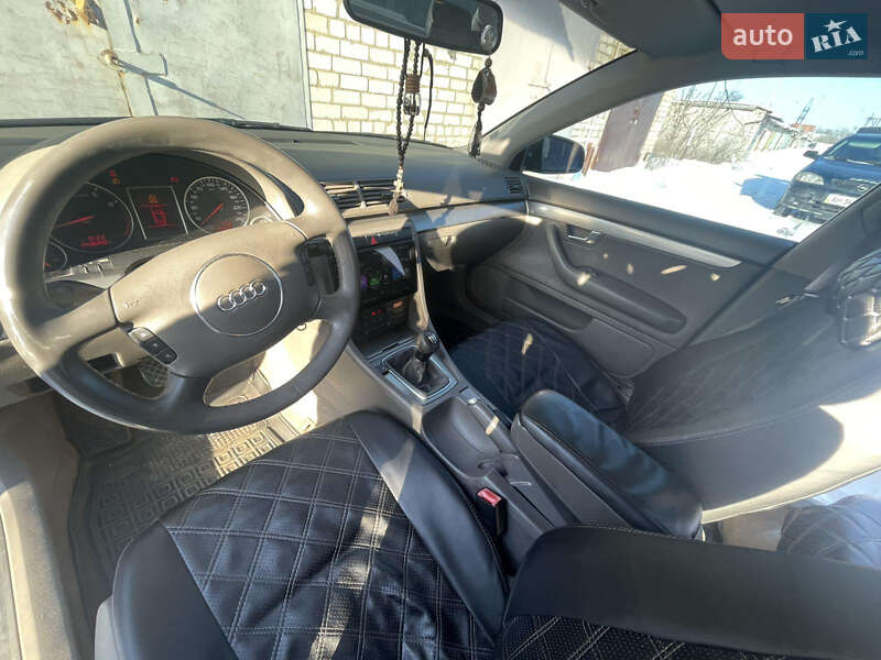 Седан Audi A4 2001 в Павлограді